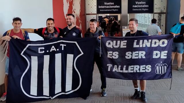 Cientos de hinchas de Talleres viajaron a Ecuador para ver jugar al equipo.