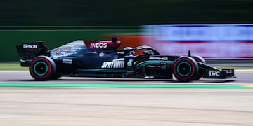 Pole 99 de Hamilton en la F1.