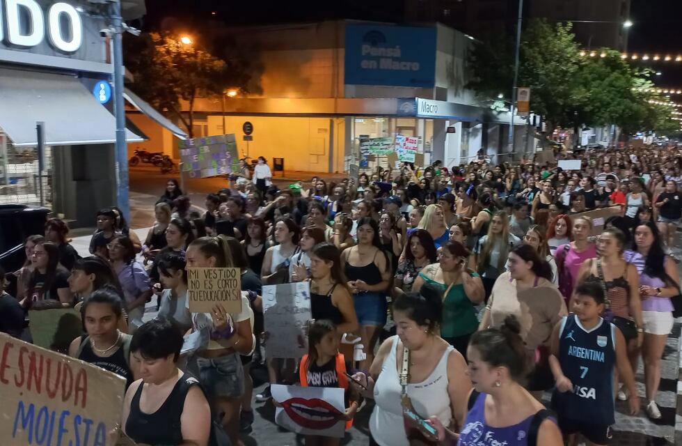 Rafaela marchó en el día internacional de la Mujer