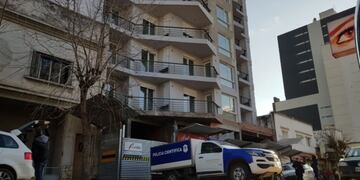 Un obrero de 32 años cayó del piso 13 y murió.