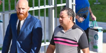 El nuevo sospechoso se presentó en la Justicia junto a su abogado. (Tomy Fragueiro / La Voz)