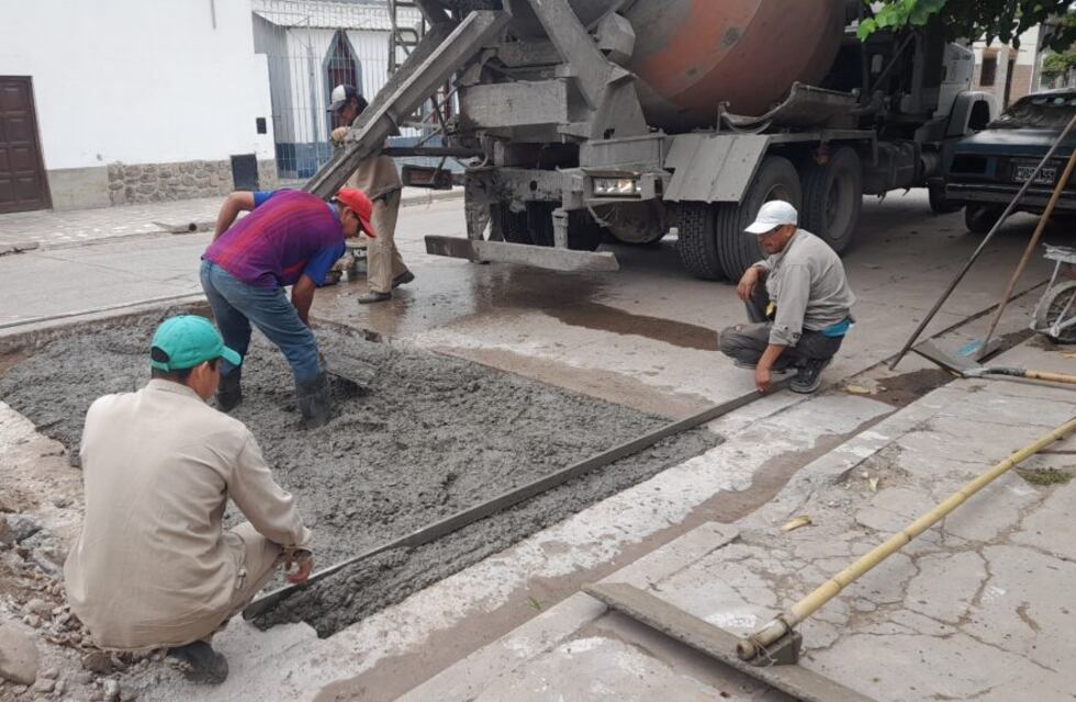 Municipios del interior reciben asistencia de la Provincia por emergencia vial