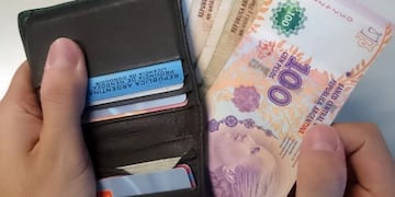La billetera contenía dinero, documentación y tarjetas. Imagen ilustrativa.
