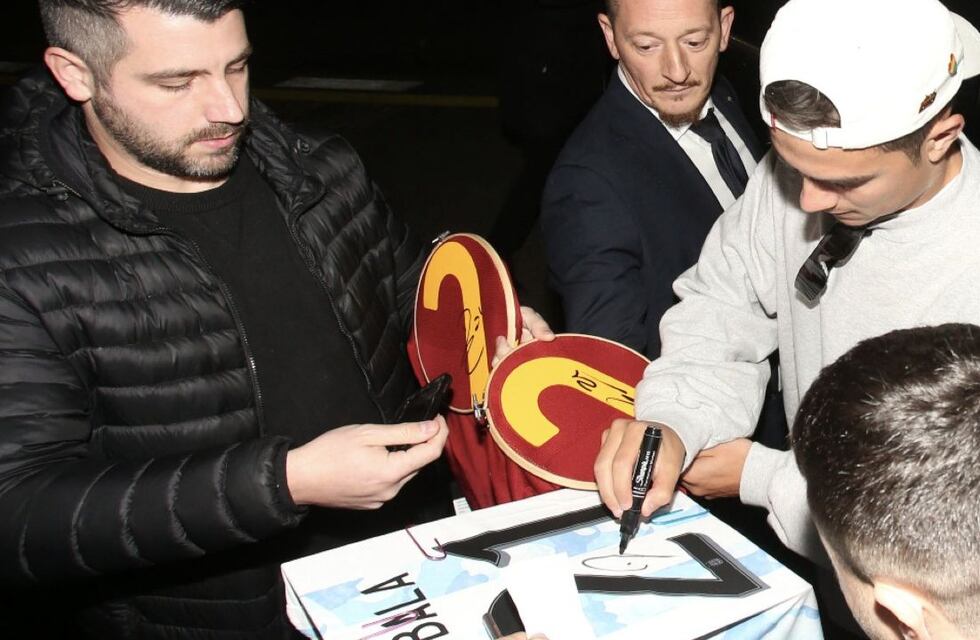“El campeón ha vuelto”: Paulo Dybala regresó a Roma y ya se entrenó con sus compañeros