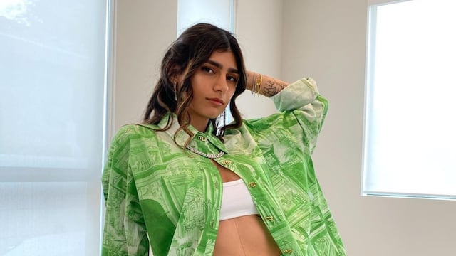Mia Khalifa cautiva a sus admiradores.