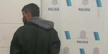 aprehendido por intentar robar una bicicleta y agredir al personal policial
