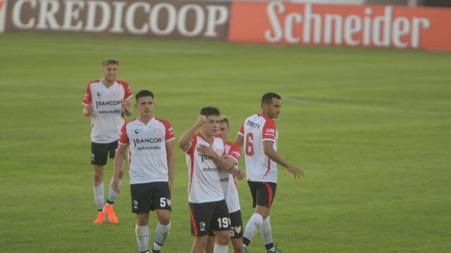 Lo festeja Rodrigo Garro y se asocia Joaquín Mateo. Los dos entraron y cumplieron en la red.
