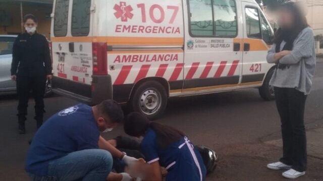 Motociclista herido tras colisionar contra un automóvil en Posadas.