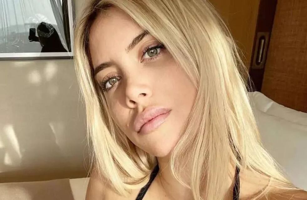 Wanda Nara posó de espaldas en microbikini negra y cosechó suspiros: “Pensando en mi”