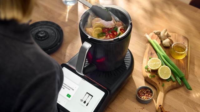 Cómo es el robot que cocina que es furor en Córdoba. (Foto: Prensa)