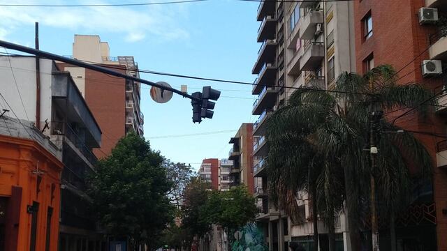 La ciudad amaneció con el cielo parcialmente nublado.