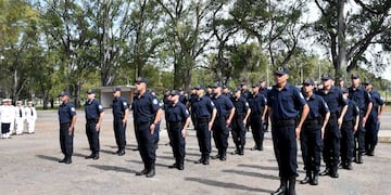 Egresaron nuevos agentes para la Policía de Establecimientos Navales