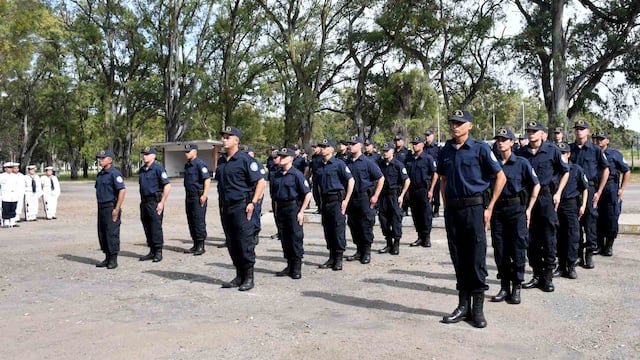 Egresaron nuevos agentes para la Policía de Establecimientos Navales