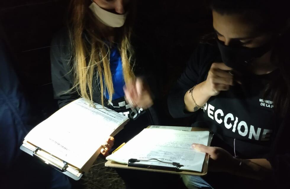 Denuncian una fiesta clandestina y detienen a dos jóvenes con éxtasis en La Plata