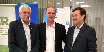 El presidente municipal de Valle María, Mario Sokolovsky,  participó del lanzamiento del programa “Creando capacidades locales”.