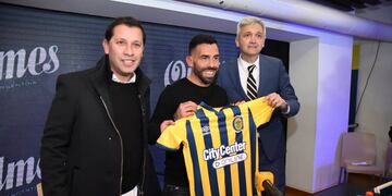 El exfutbolista tiene 38 años y se retiró a fines de 2021.