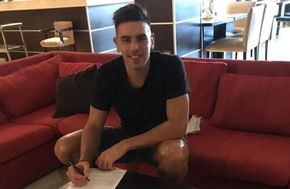 Colón confirmó la llegada de Alexis Castro y quiere contratar a Paolo Goltz