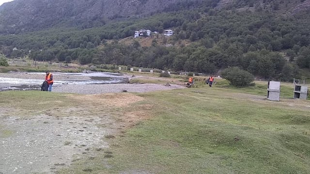Limpieza y acondicionamiento de los Camping Municipales de Ushuaia.