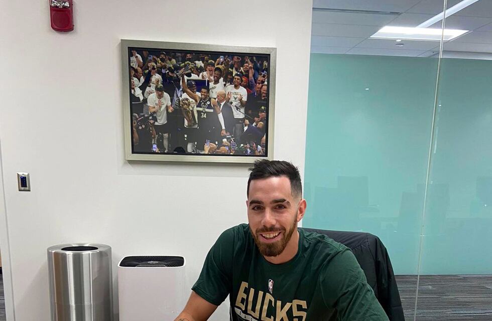 Luca Vildoza vuelve a la NBA: firmó contrato con Milwaukee Bucks