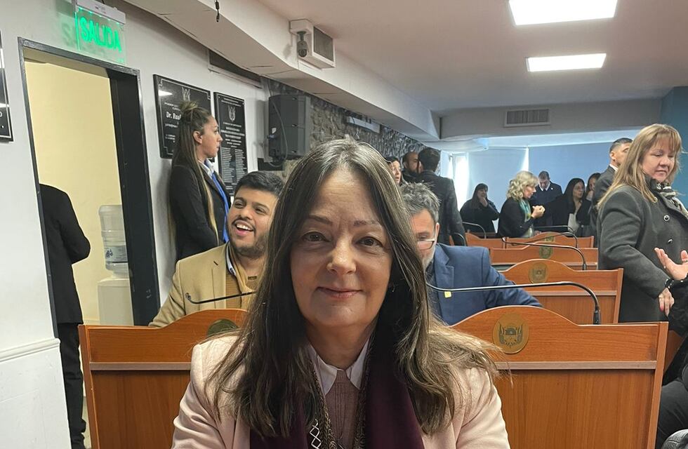 Ley Base II: “La foto del gobernador Raúl Jalil, junto al presidente de la Nación”