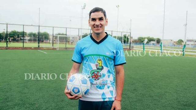 El chaqueño que juega fútbol para no videntes