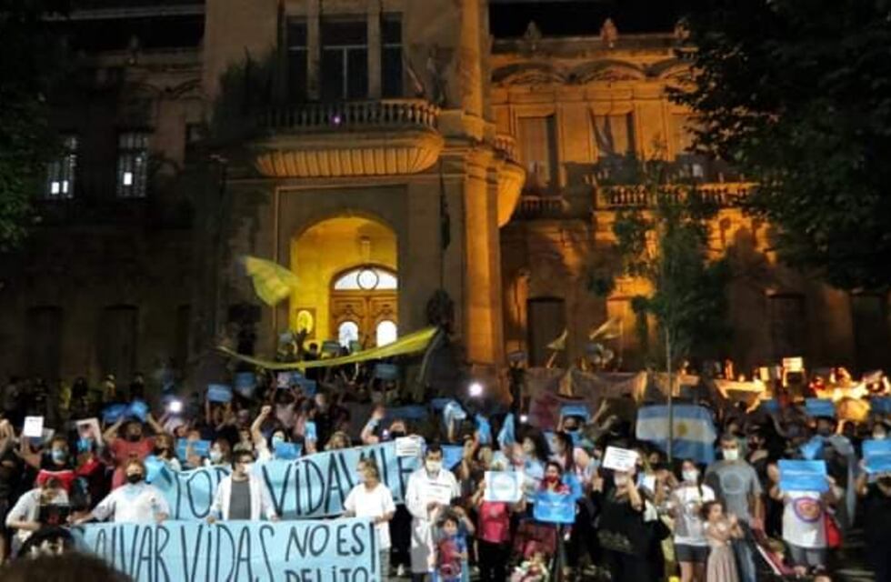 Bahía Blanca marchó por las 2 vidas