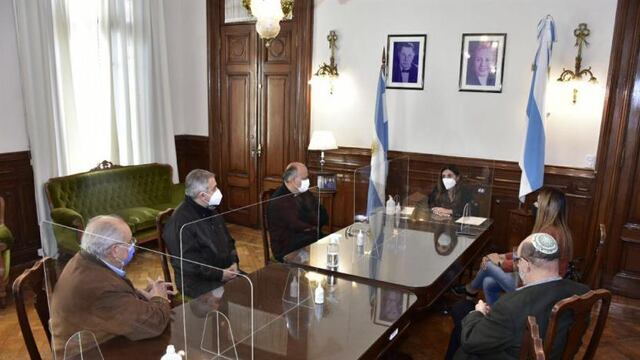 Vargas Aignasse se reunió con representantes de diferentes cultos.