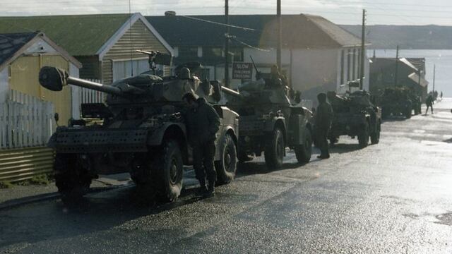 Un veterano de la Guerra de Malvinas recibió una encomienda con fotos de su paso por las Islas.