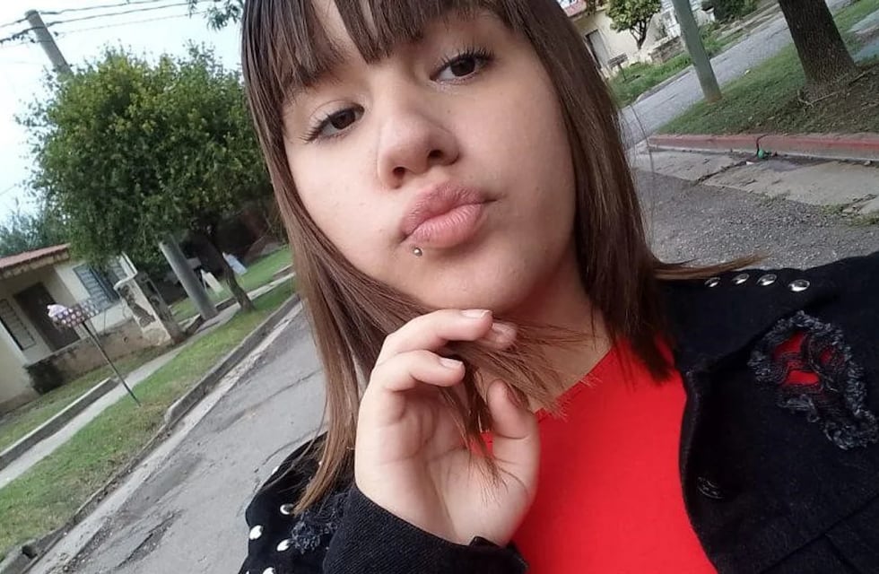 Piden colaboración para encontrar a una adolescente de 14 años en Córdoba