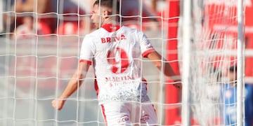 Instituto descontó antes que termine el primer tiempo por intermedio de Martínez (Foto: Prensa IACC).