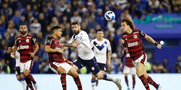 Vélez está perdiendo con Flamengo. Foto: REUTERS/Agustín Marcarian.