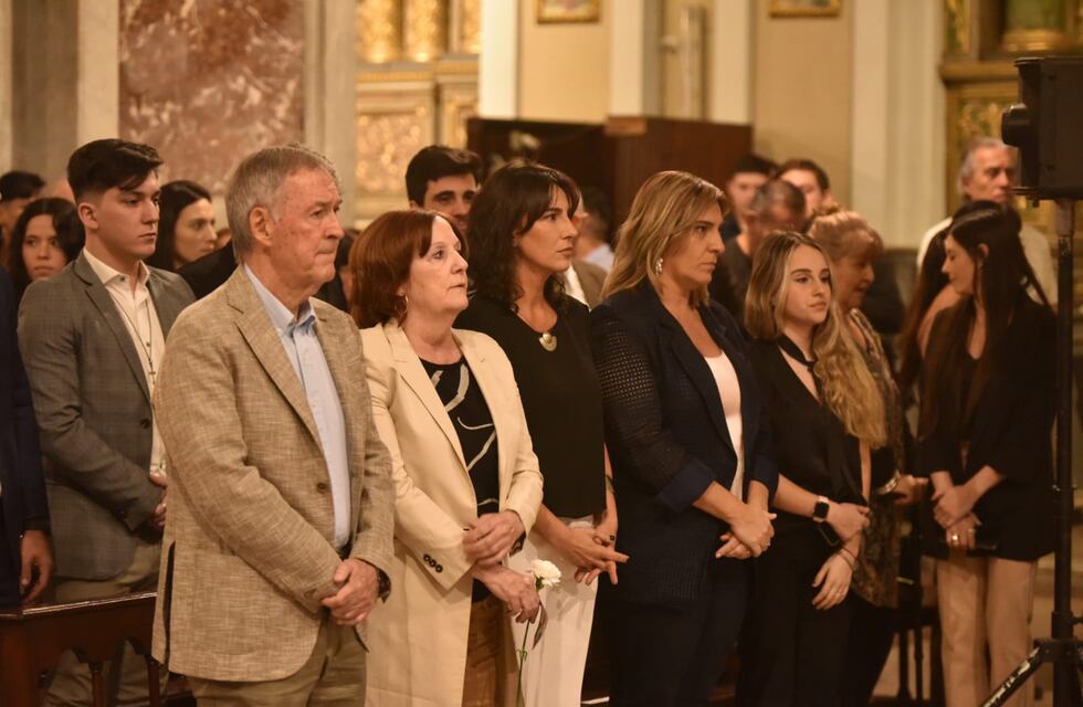 Juan Schiaretti y el recuerdo de José Manuel De la Sota, en la misa a cinco años de su partida