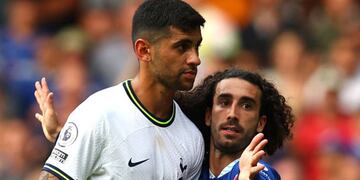 Cristian Romero tuvo un blooper ante el Arsenal (AP)