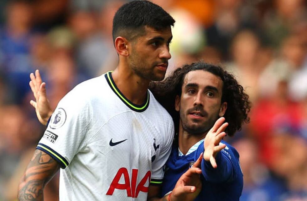 El blooper de Cuti Romero que le costó la derrota al Tottenham frente al Arsenal