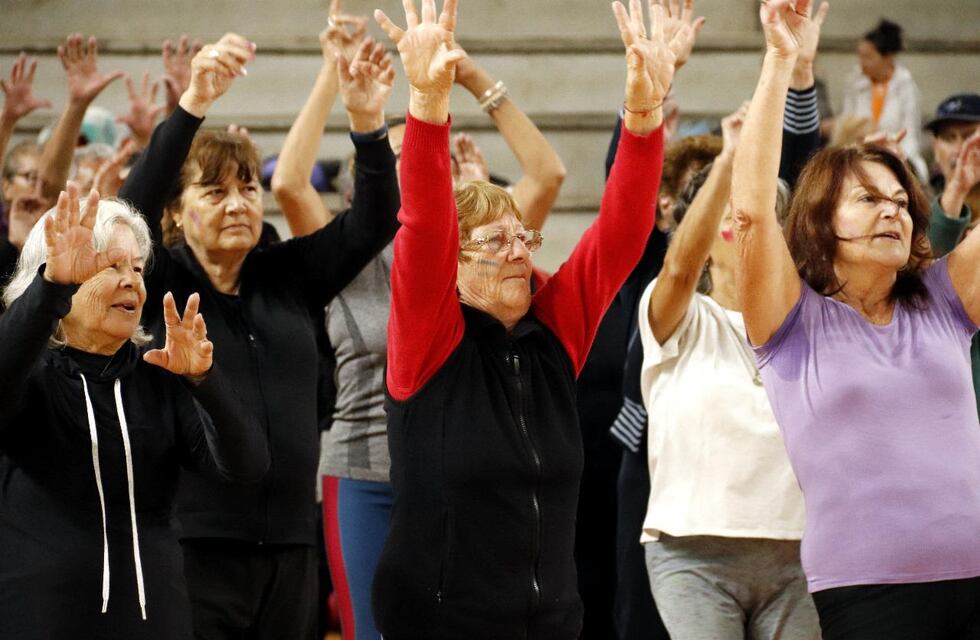 Familia Activa: gran encuentro de personas mayores en el Estadio Arena