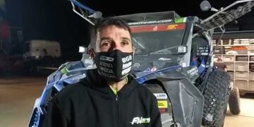 “Falta mucho todavía. Van tres días de un Dakar que viene siendo muy duro. Por suerte estamos intactos, bien y descansando” comentó Silva.
