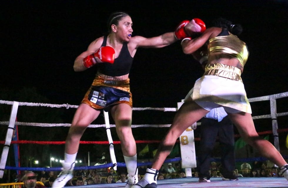 Noche de golpes y gloria: el boxeo volvió a brillar en Sarmiento
