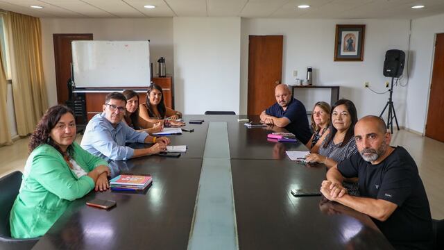 Reunión entre gremios docentes y el Gobierno de Santa Fe