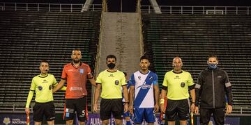 El León y su capitán, Bottino, en el partido ante Alvarado de Mar del Plata. (Gentileza Prensa Estudiantes Río IV).