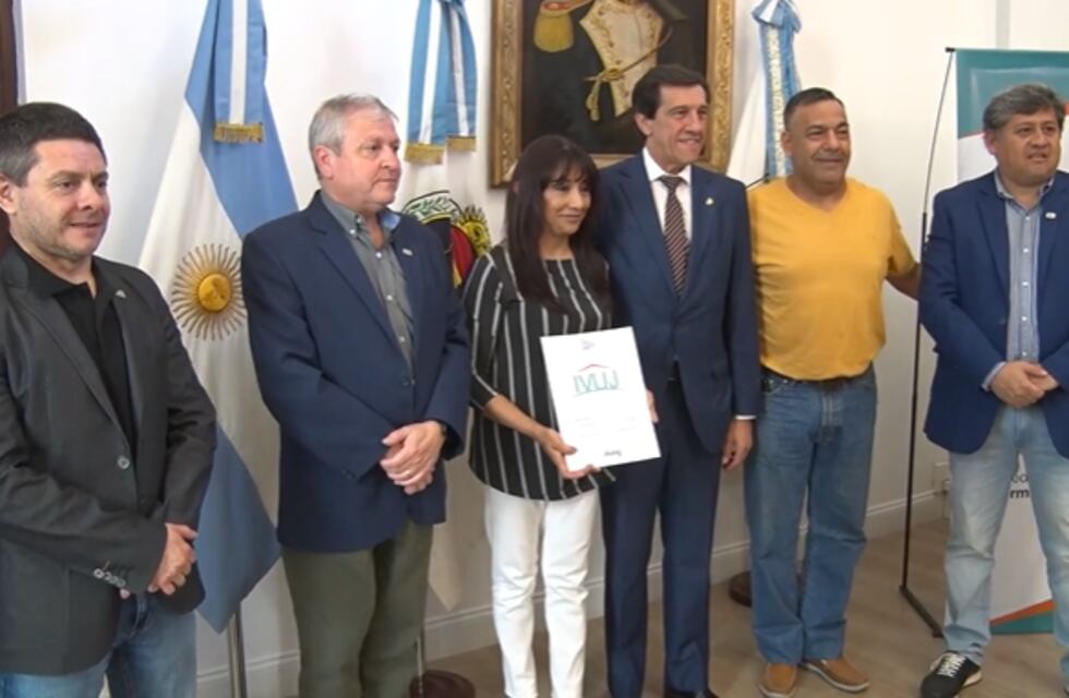 A un mes de su lanzamiento, ya salieron los primeros Microcréditos IVUJ