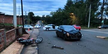 Accidente en Posadas terminó con un motociclista en el Hospital.