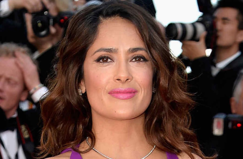 A sus 58 años, Salma Hayek sorprendió con un baile ultra sexy en microbikini
