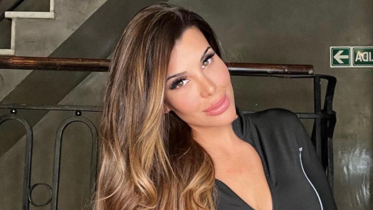  Charlotte Caniggia 
