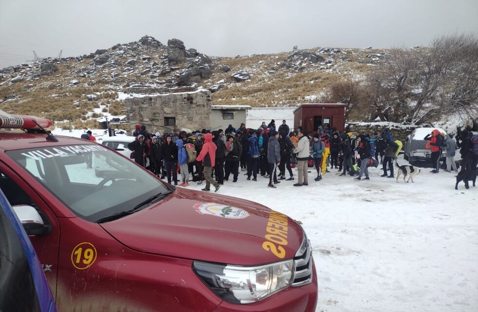 Cerro Champaquí: rescataron a 100 rosarinos que quedaron varados por la nieve