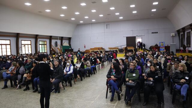 Realizaron el cierre de los talleres “Involucrate” en Eldorado con entrega de certificados.