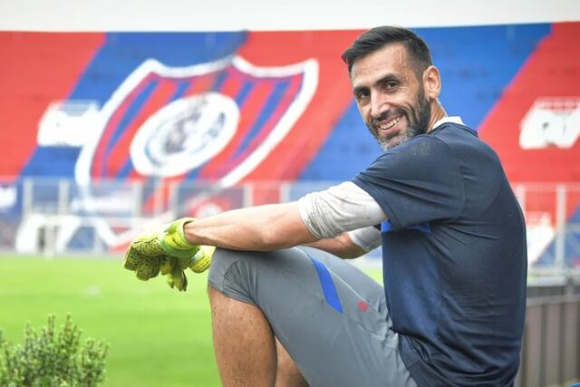 Hinchas y socios de San Lorenzo salieron a copar las redes sociales a favor de la continuidad de Sebastián Torrico como arquero del Ciclón.