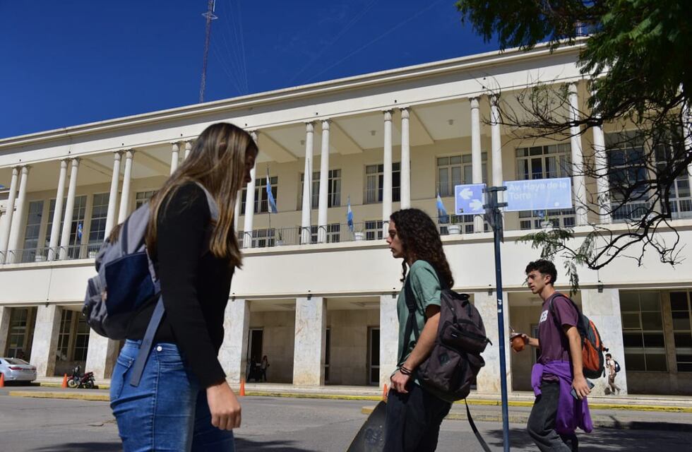 La ley de financiamiento universitario tiene un costo fiscal de $ 738.000 millones