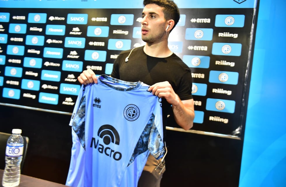 El volante por el que preguntó Belgrano y qué pasará con Lautaro Pastrán