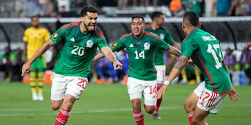 La Selección de México, conocida como el "Tri", enfrentaría a Talleres en un amistoso en el Kempes (AP Foto/John Locher).