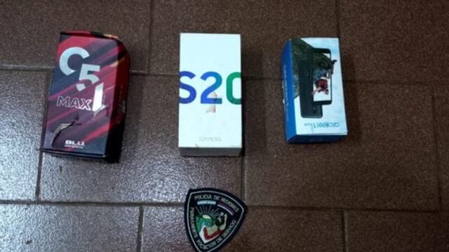 Insólito robo en comercio de Eldorado: sustrajo cajas de celulares vacías.